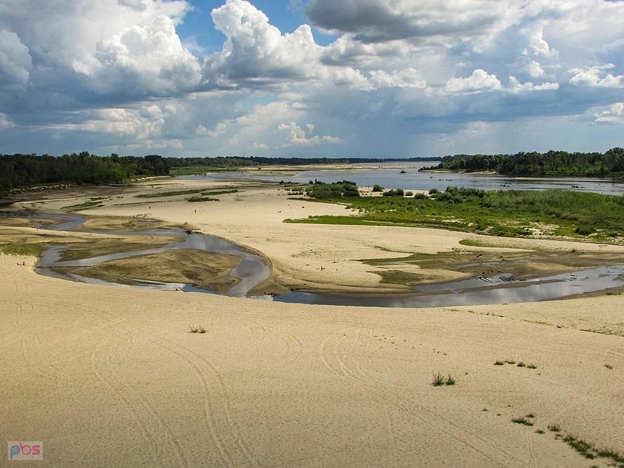 Po wawerskiej stronie powstała olbrzymia plaża