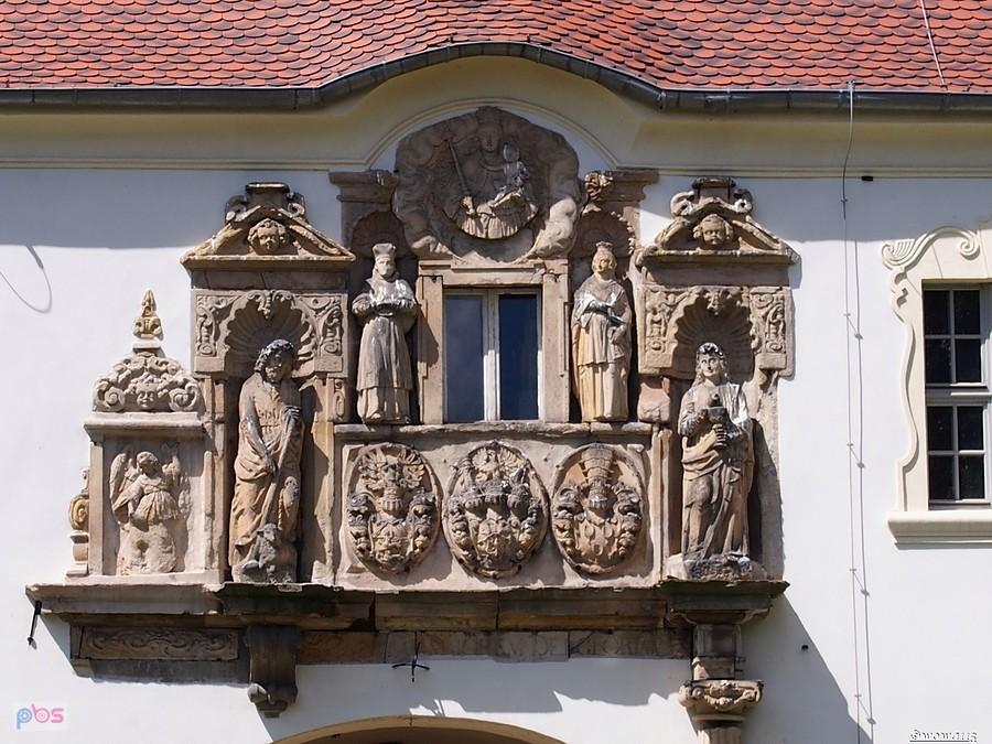 Portal zamku w Głogówku