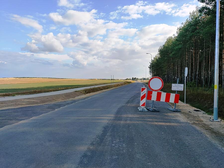 Powstające nowe drogi w okolicach Powidza