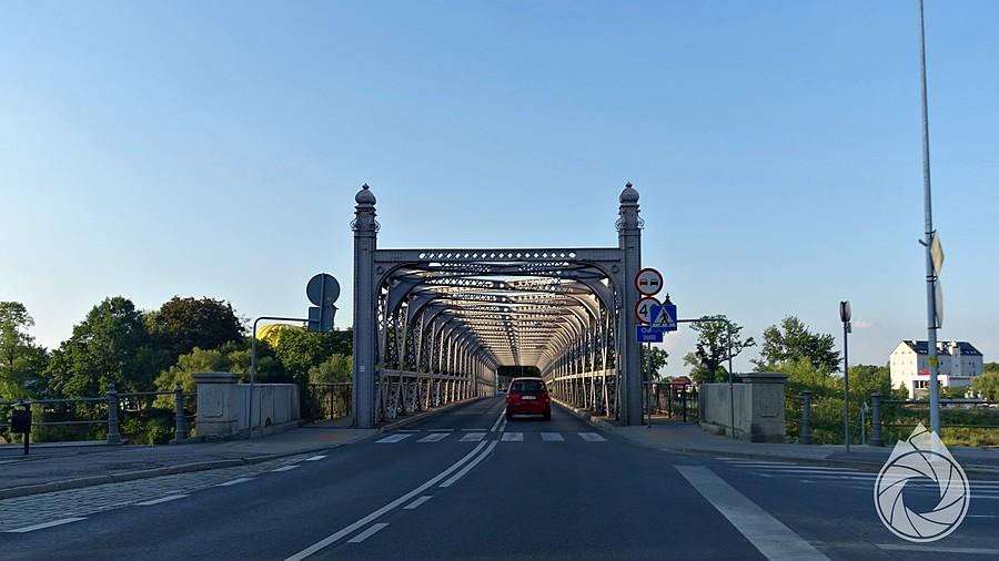 ostatnio obiekt zachwycenia, więc jeszcze raz - most przez Odrę w Brzegu!