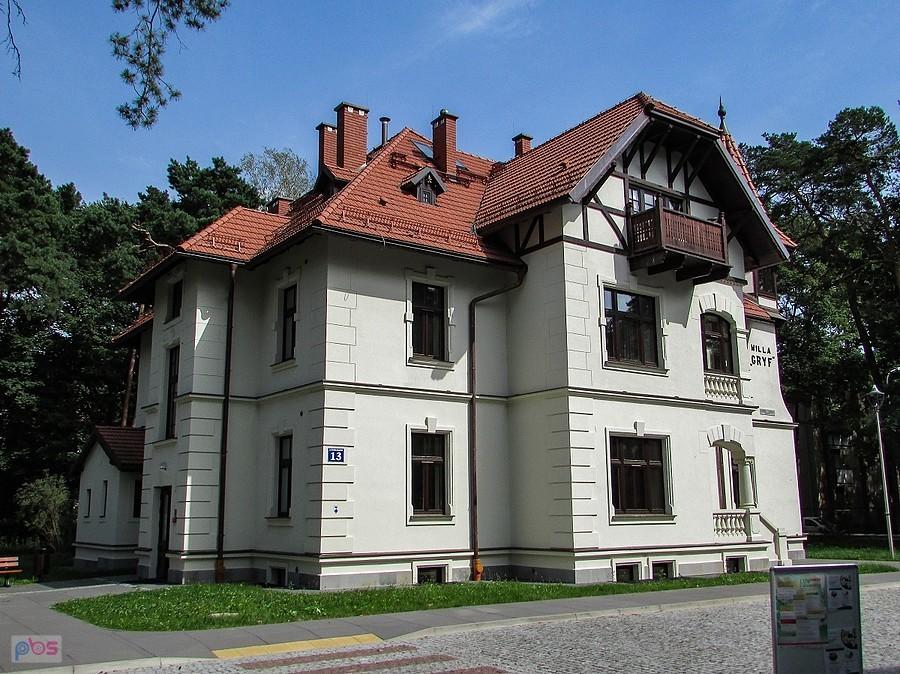 Odrestaurowana willa Gryf