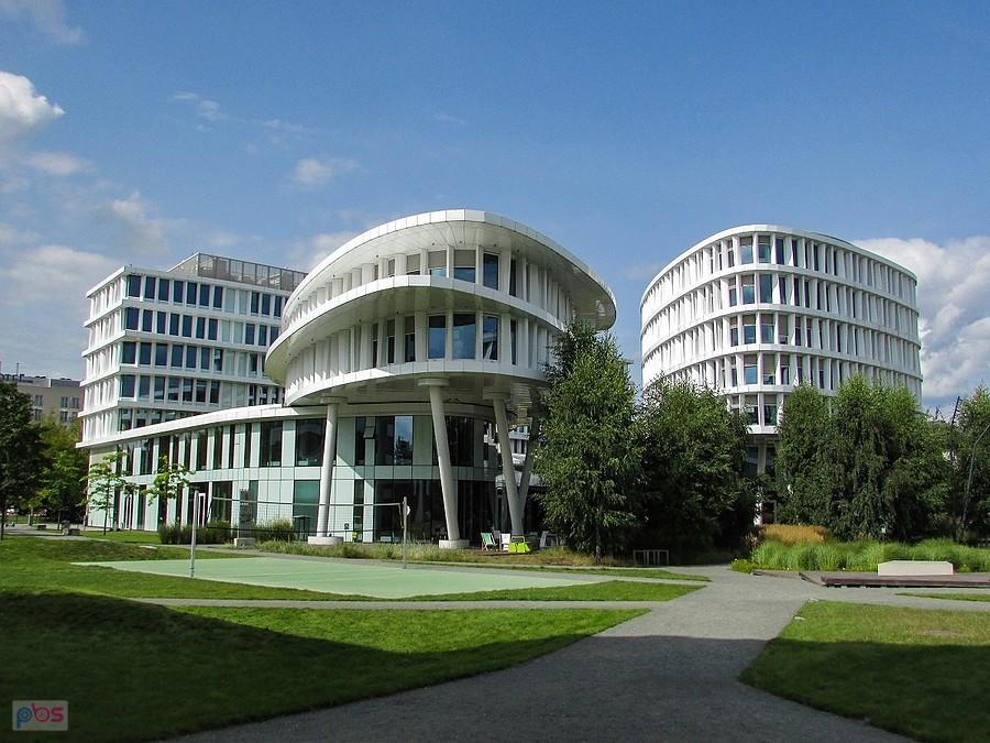 W skład zespołu Business Garden Warszawa wchodzi 7 budynków