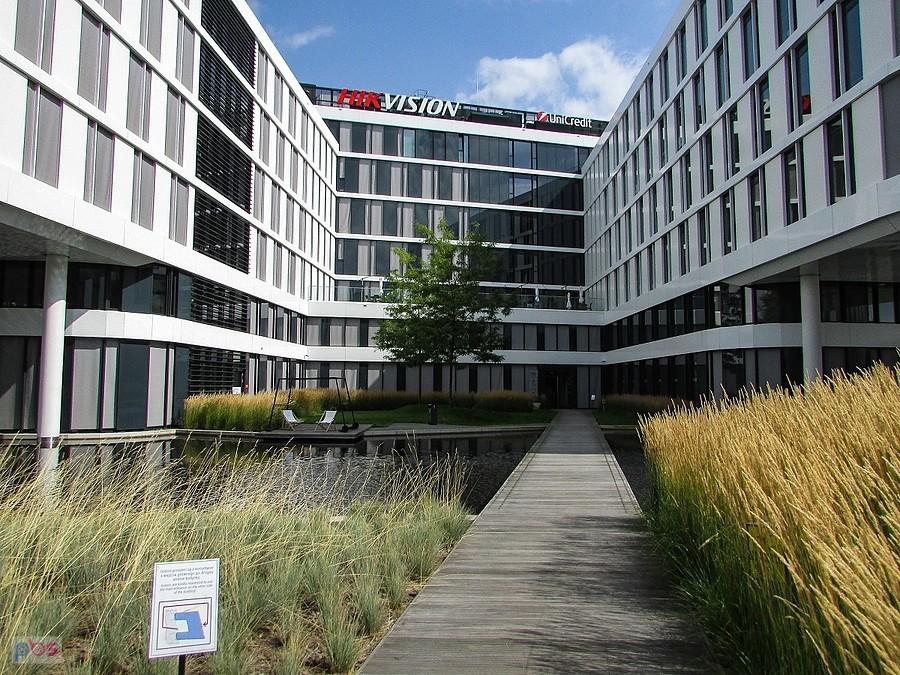 Business Garden to dużo zieleni i miejsc rekreacyjnych