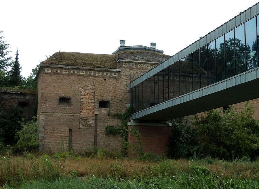 Fortyfikacje poznańskiego Ostrowa Tumskiego