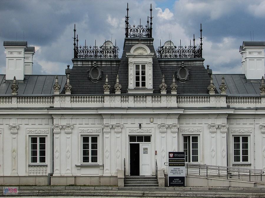 Kozienice - środkowy ryzalit części kuchennej oficyny wschodniej