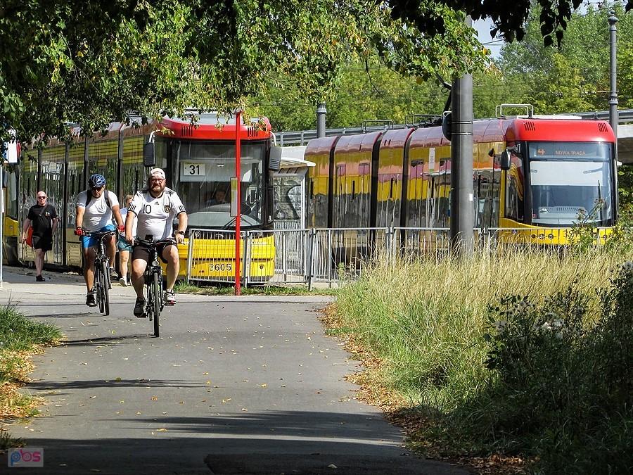 DDR przy pętli tramwajowej Wyścigi