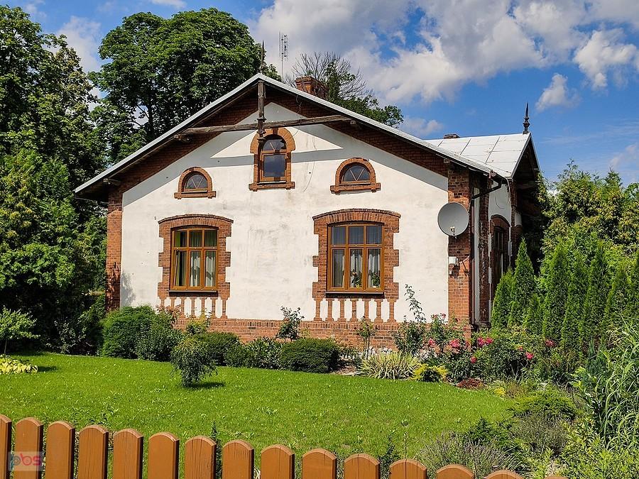 Solec nad Wisłą - plebania od strony ogrodu