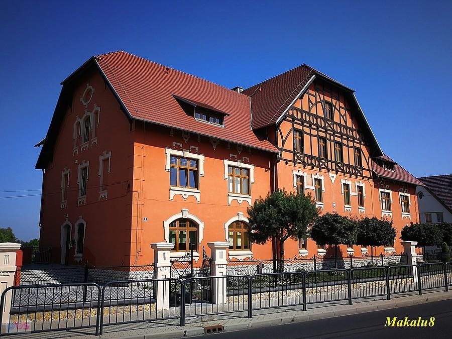 Szkoła w Kujawach