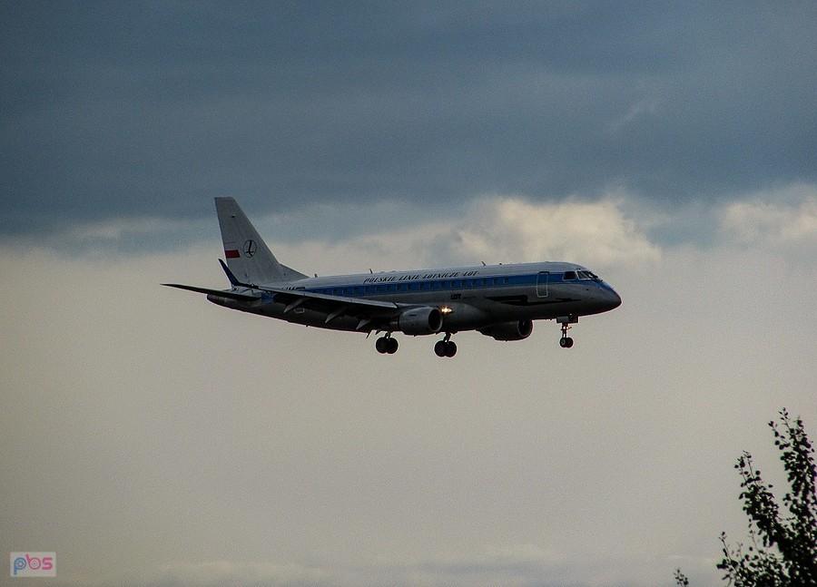 Embraer LOT w malowaniu retro
