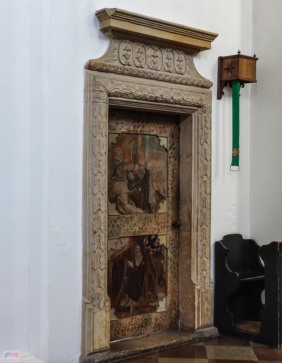 Drzwi do zakrystii