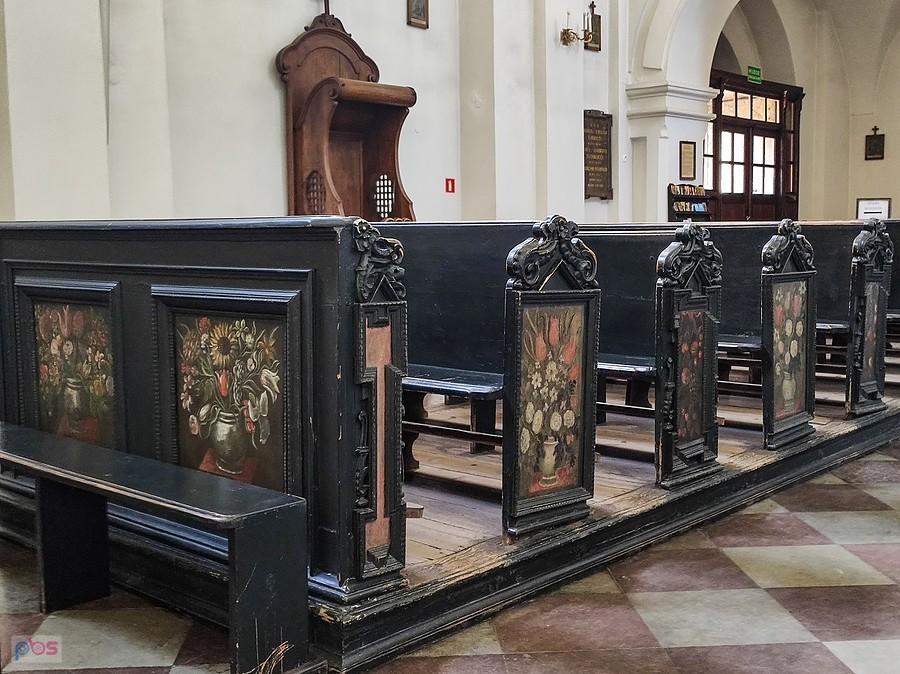 Sandomierz - ławki ze zdobieniami z końca XVII wieku
