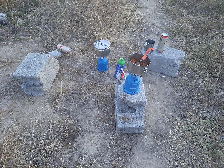 Kuchnia mocno polowa.