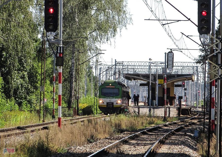 Przystanek kolejowy Świder
