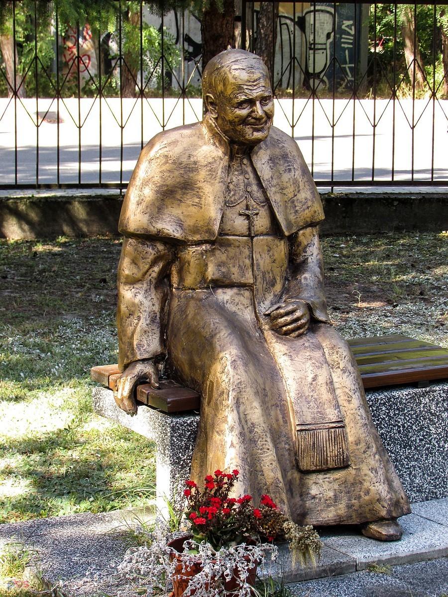 Pomnik papieża JPII
