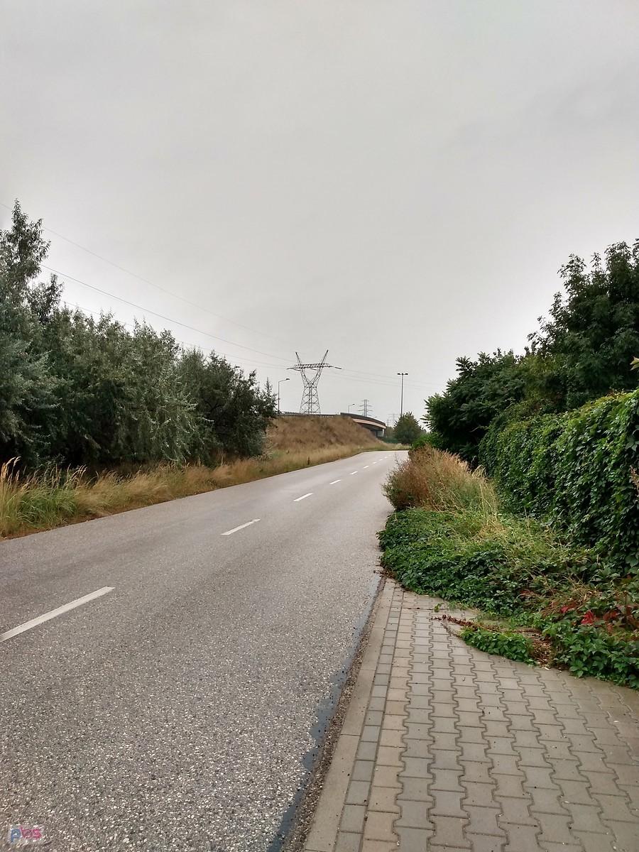 Tu włożyłam kurtkę