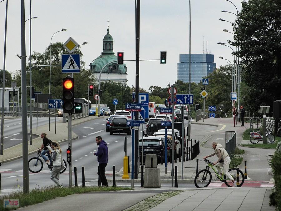 Kopuła Boromeusza i czubek Błękitnego Wieżowca