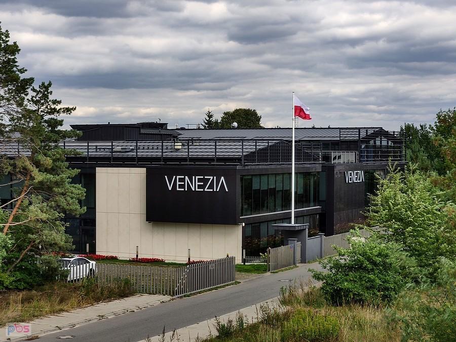 Head office znanej firmy