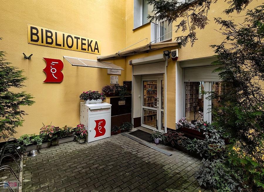 Do biblioteki po odbiór zamówionej książki