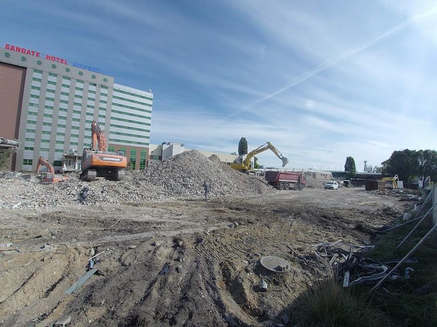 Hotel "Gromada", a raczej co z niego zostało