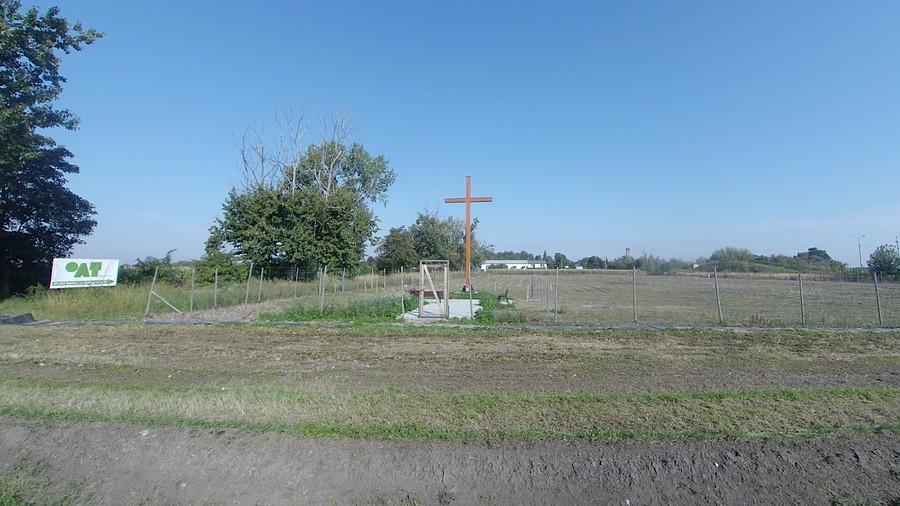 Prywatny krzyż w Szeligach