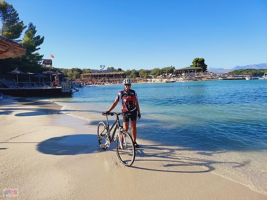 Lori Beach Ksamil