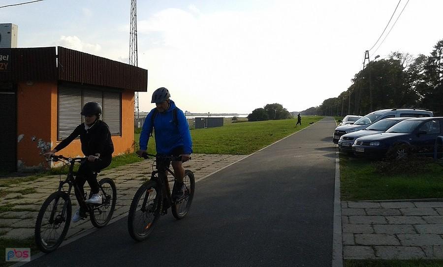 Wiślana trasa rowerowa po stronie Sobieszewa