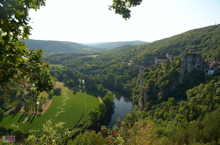 Dolina Lot przy Saint-Cirq-Lapopie