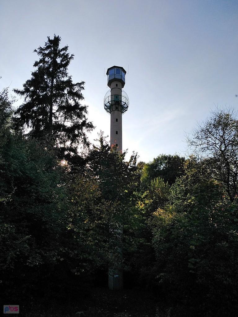 wieża przede mną