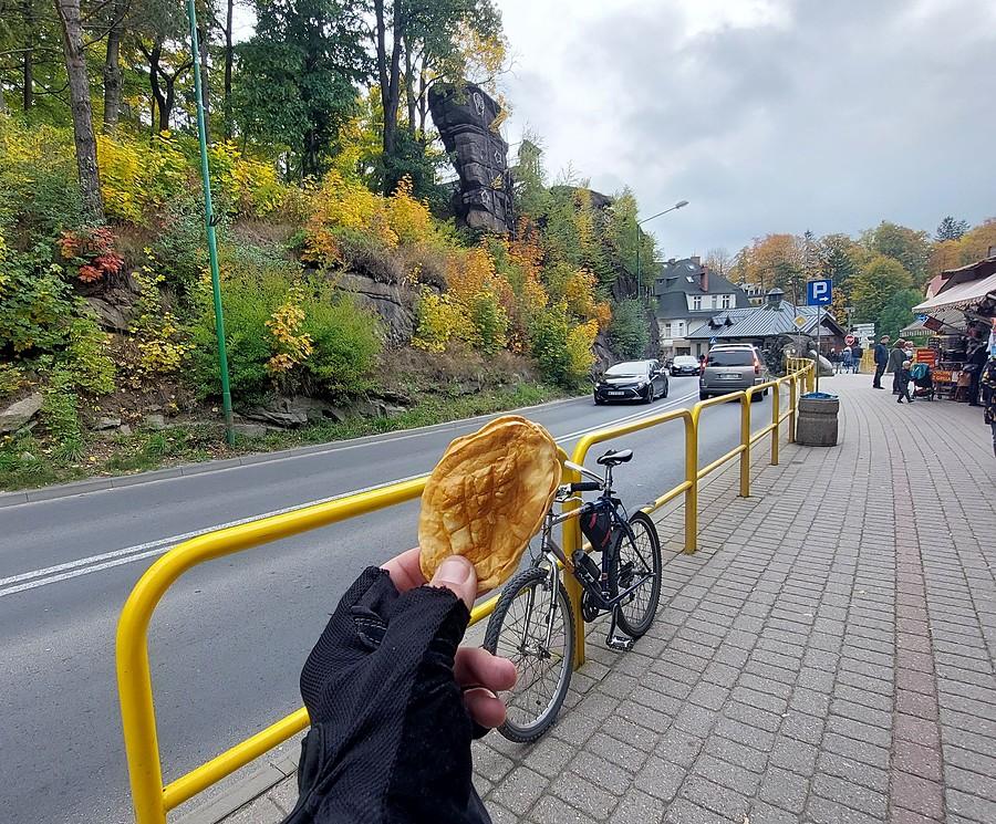 Obowiązkowy oscypek w Szklarskiej Porębie