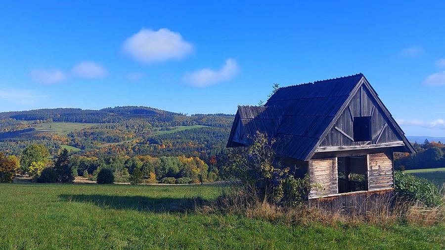 Klimatyczna górska ruinka