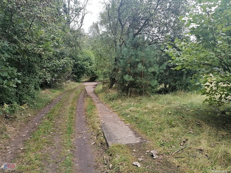 Narożnik składu bomb niemieckiego poligonu Schendek