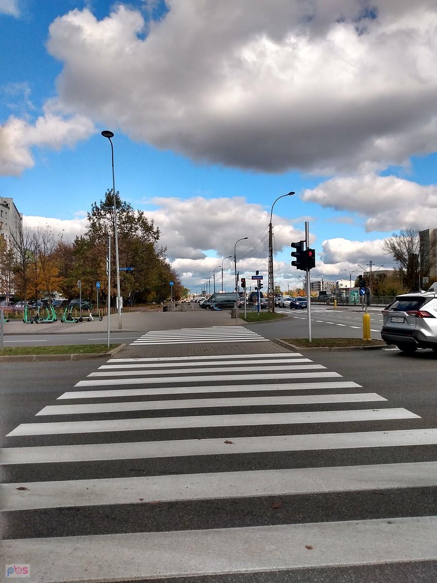 Czekając na zielone obserwowałam chmury