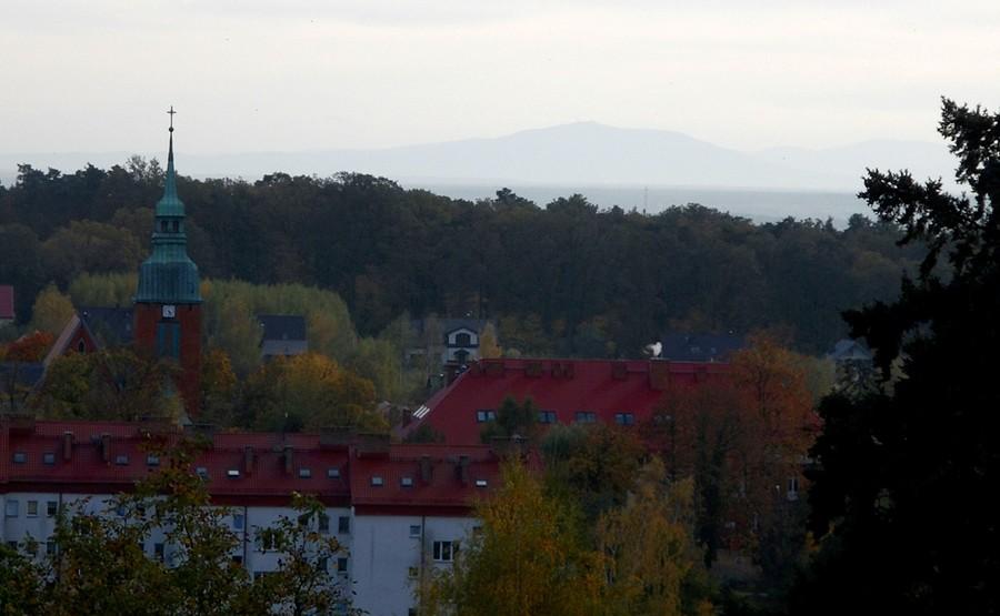 Zarys Ślęzy widoczny z Obornik Śląski