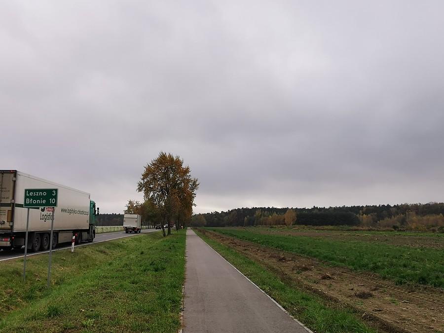 Piękna droga rowerowa wzdłuż "580"