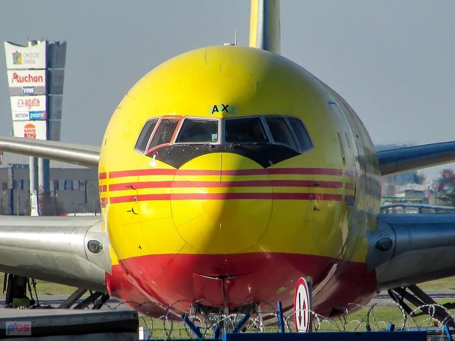 Dziób boeinga DHL