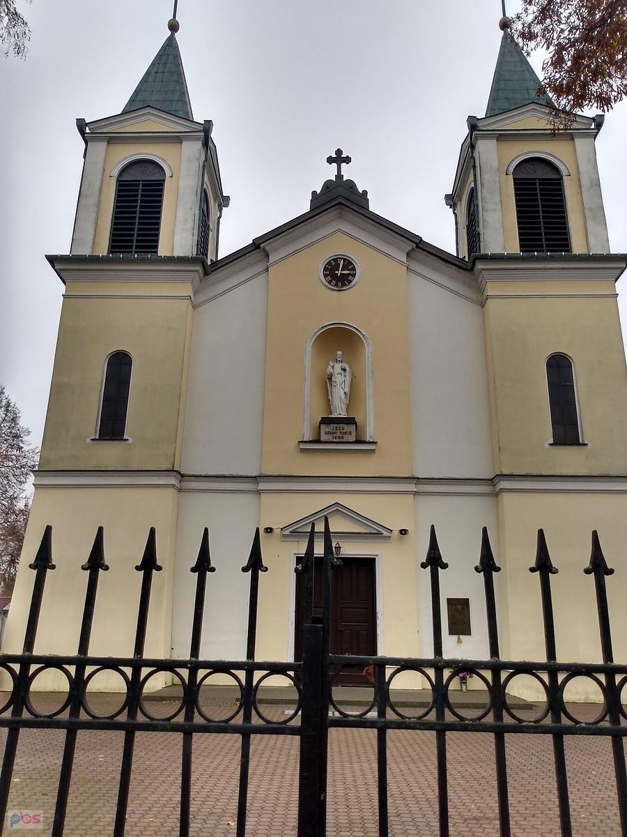Kontrola czasu. Była 11.10. Zegar nadal stoi