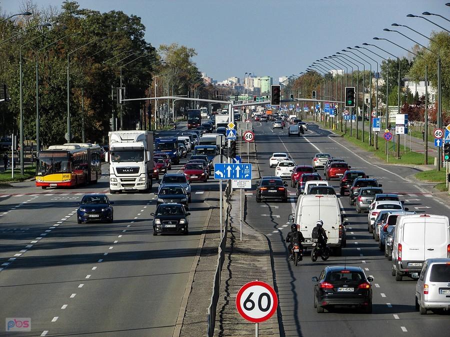 Puławska po zmianie organizacji ruchu - są buspasy
