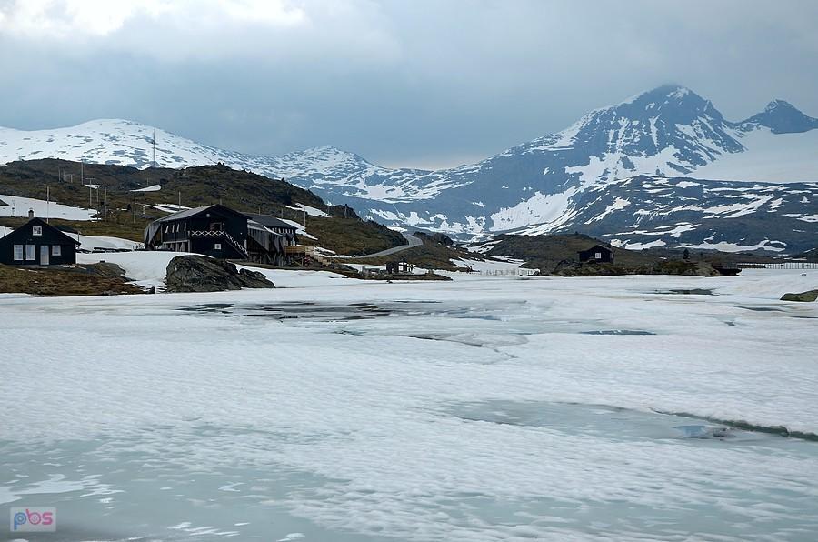 Śnieżna droga - Sognefjellshytta