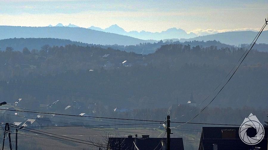 pierwsze spojrzenie tego dnia na Tatry (znad Wiśnicza)