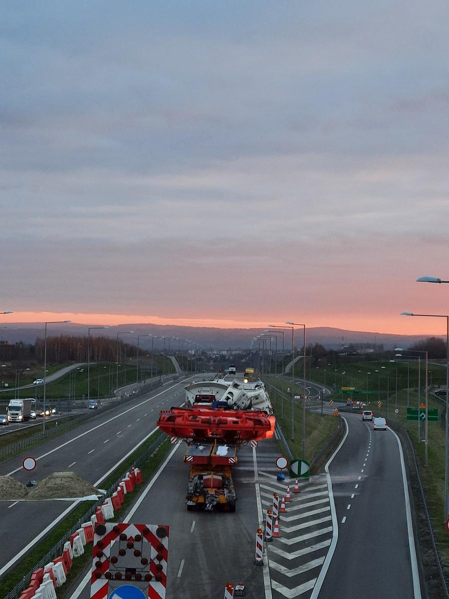 Transport prawie u celu. Największa w Europie, prosto z Hiszpanii.
