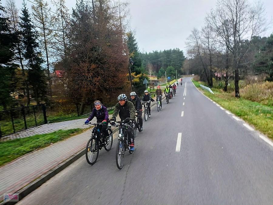 Szlakiem rowerowym "Tleń-Tucha" pojechaliśmy w kierunku Cekcyna.