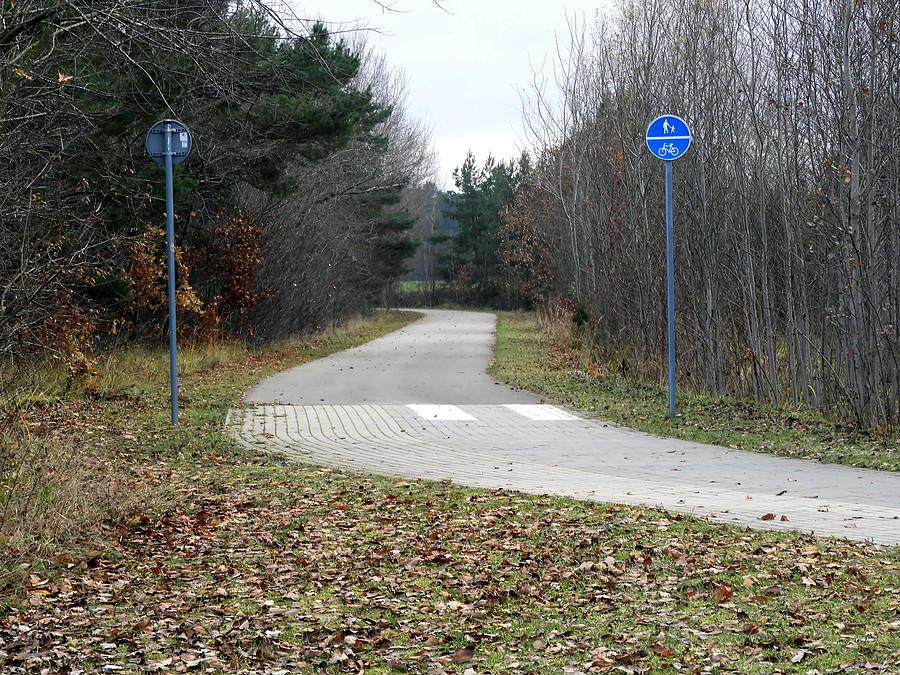 Jeszcze raz DDR,-ka wzdłuż granicy.