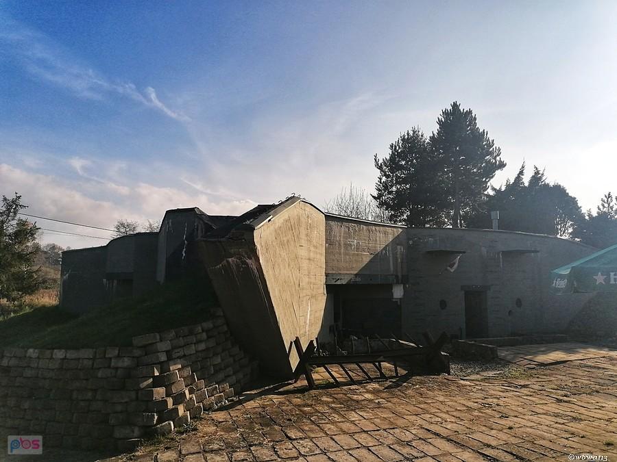 Poniemiecki bunkier z izba muzealną w Zbrosławicach