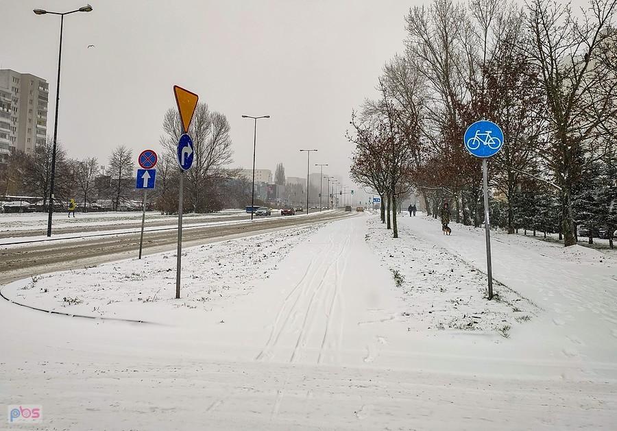 Biała DDR w al. KEN