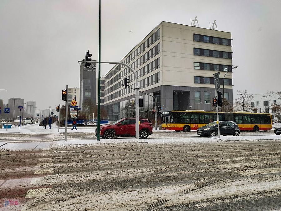 Przy Urzędzie Dzielnicy Ursynów