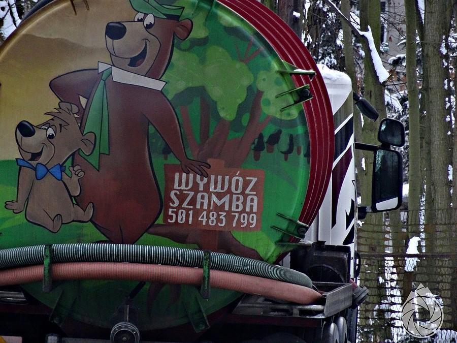 hej, w Sosnowcu Yogi i ten drugi....no...Poo-poo ( :P ) wywożą szamba!!!