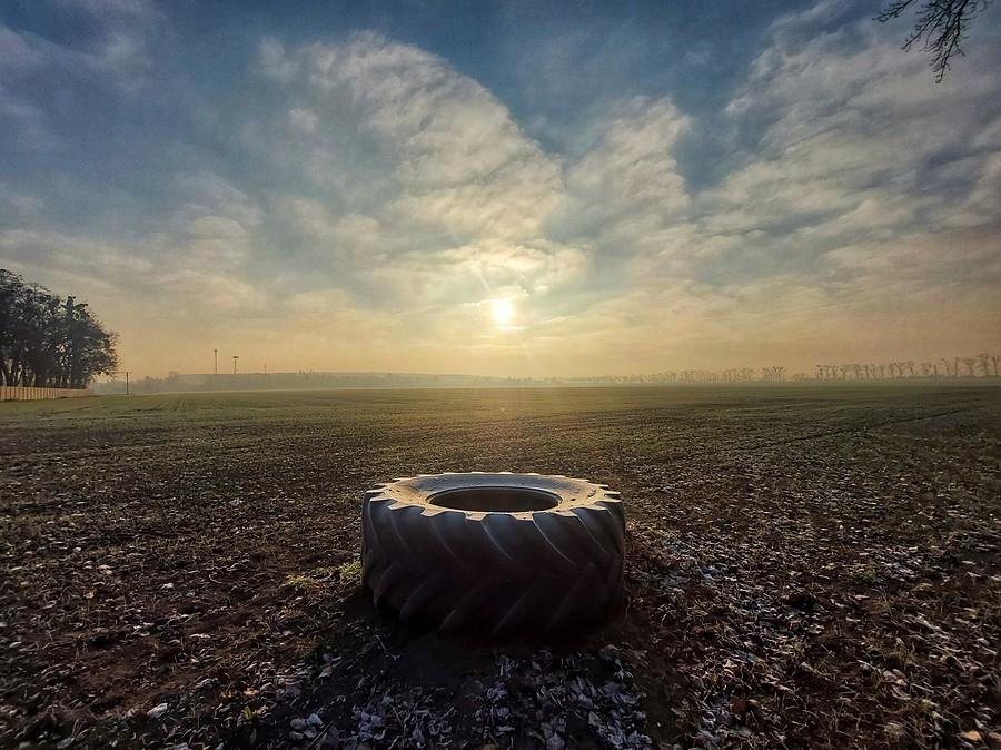 Piękne niebo nad "studnią"
