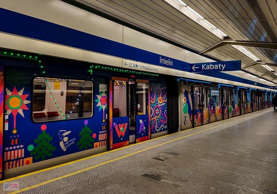 Wagonik metra z akcentami Bożonarodzeniowymi !!!