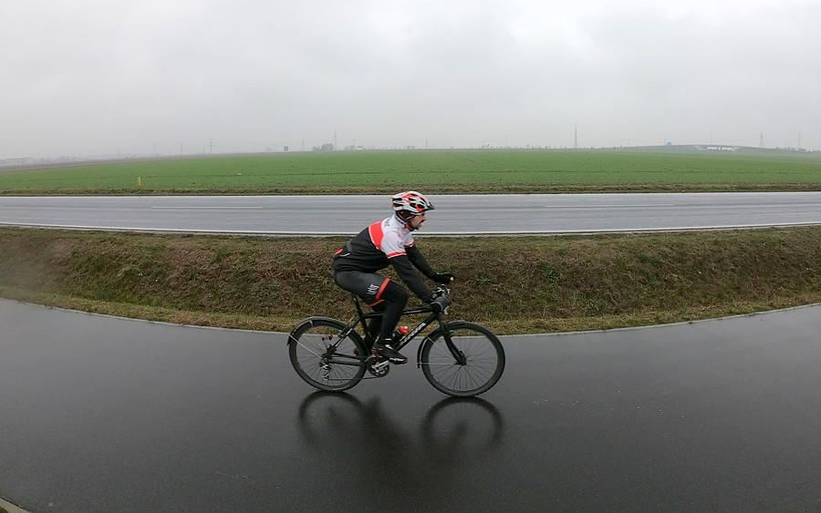 Warunki paskudne, do tego mam odpowiedni rower