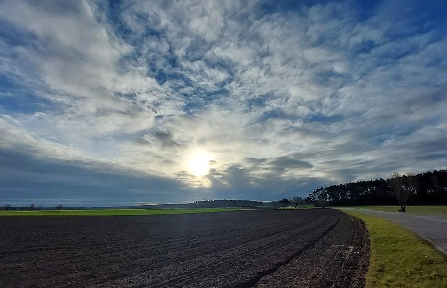 Słońce nad okolicami Żabna